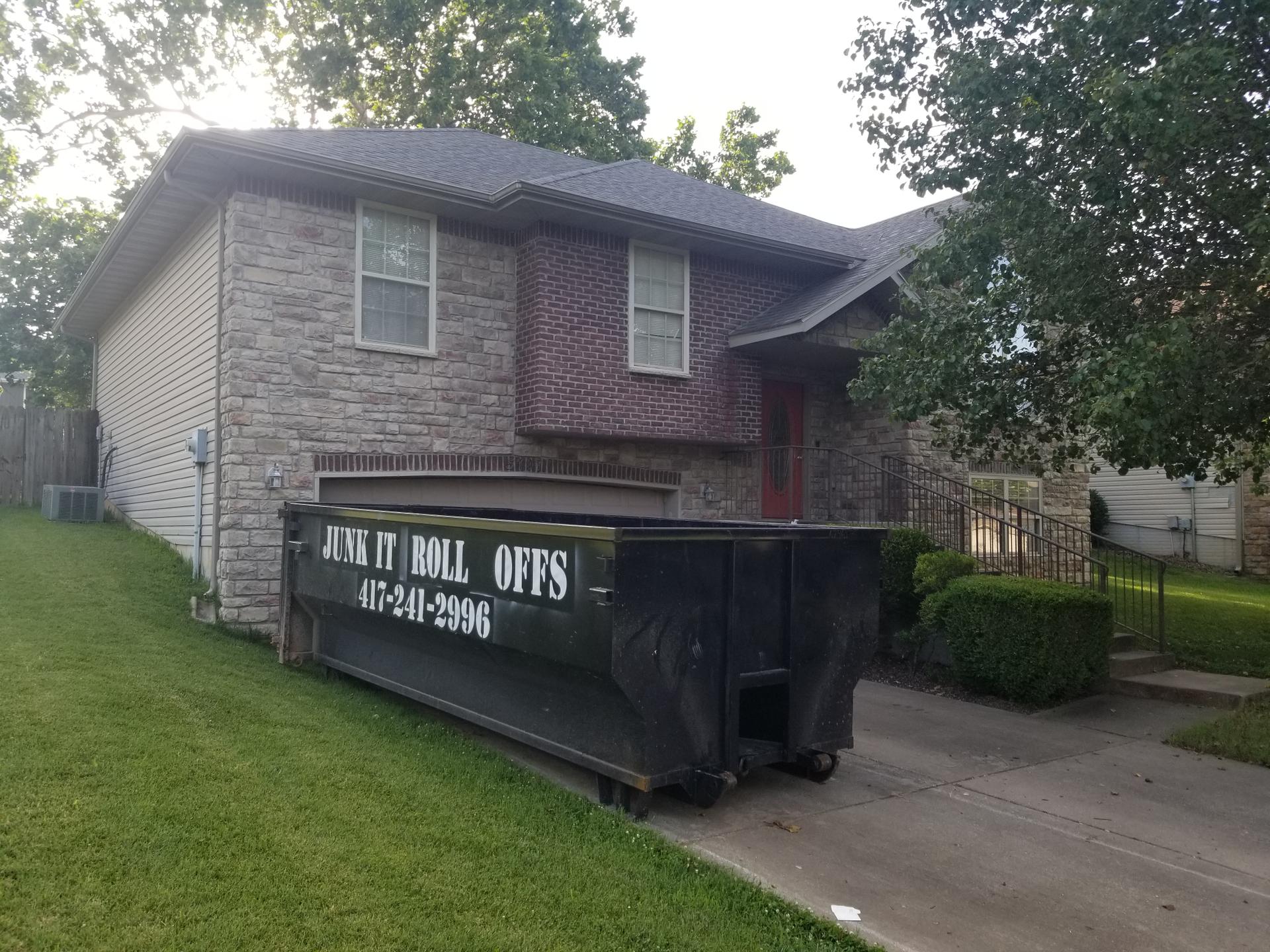 Rent a Construction Dumpster Near Springfield, MO – Junk It Roll Offs